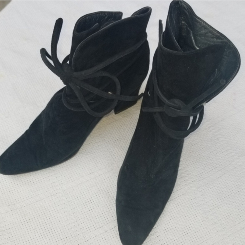 Via Spiga‎ Black Suede Laced  Booties 10
